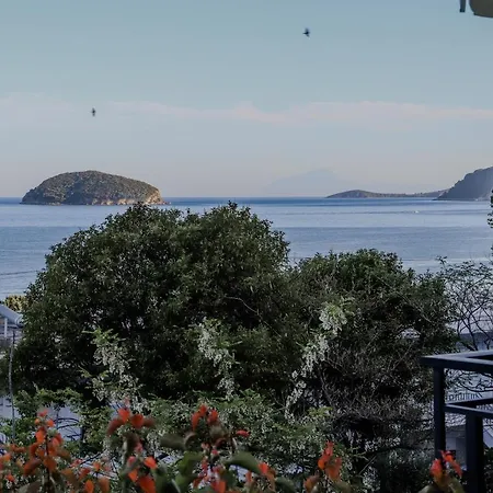 Sunrise Holiday home Palaiontsiflikion